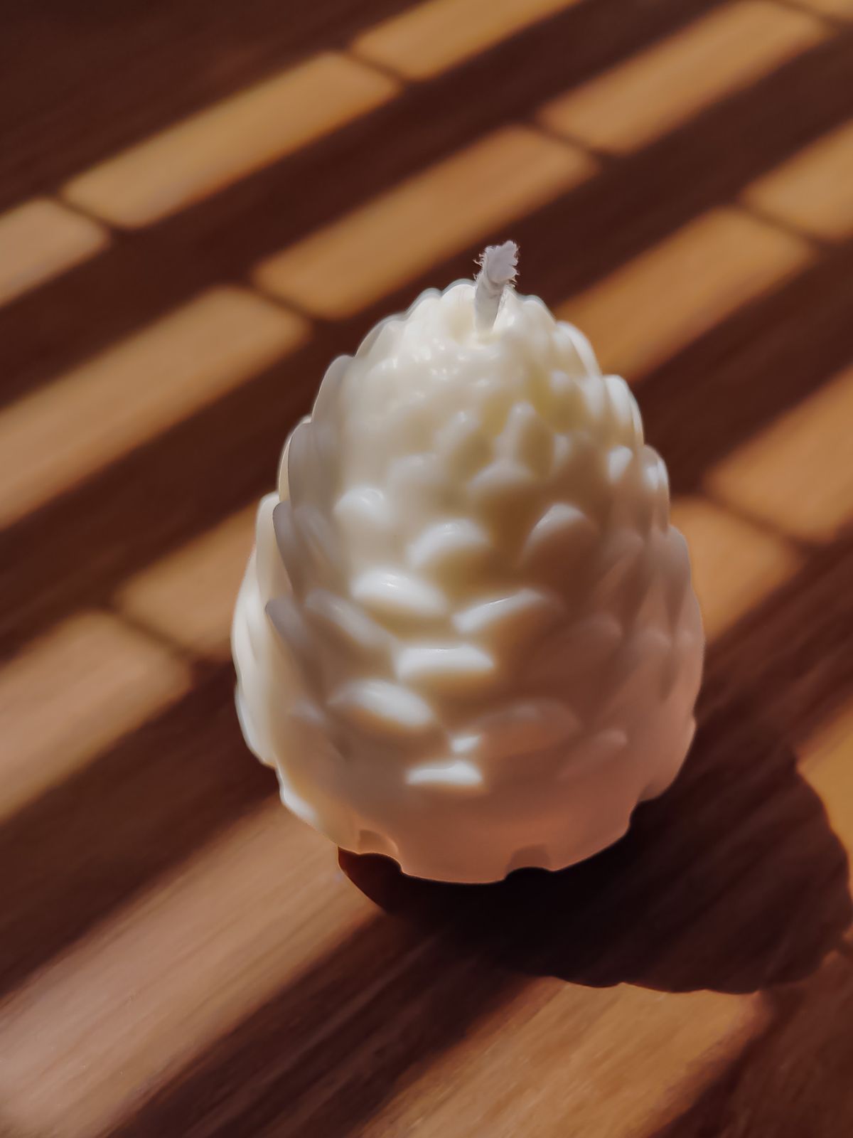 bougie decorative pomme de pin naturelle. déco  et Accessoire de tabLe, bougie POMME DE PIN pour la touche créative