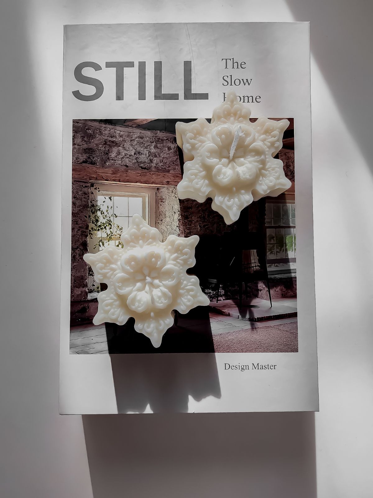 bougies flocon de neige sculptées en cire de soja naturelles. bougies artisanales, fabriquées en France à Lyon