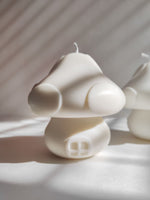 Bougie Décorative en forme champignon. Bougie naturelle en cire végétale. Décoration sculpturale pour une ambiance rustique, naturelle et cratif.