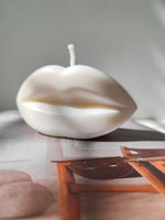 Bougie forme de bouche, objet déco poétique et raffinée.