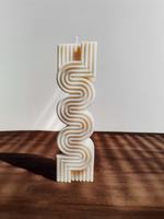bougie pilier de table ondulé et torsadé pour donner un style artistique à votre intérieur. Bougie colonne décorative de table.