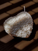 Bougie en forme de coeur  pour déclarer son amour. Le cadeau idéale pour la st valentin et fêtes des mères. Décoration romantique et girly.