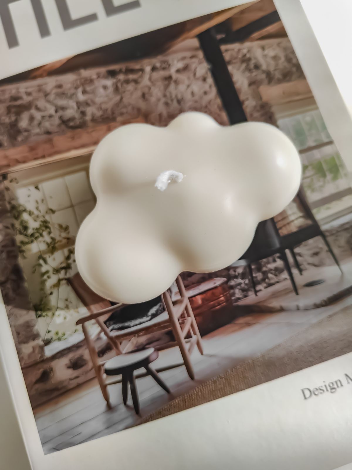 bougie artisanale en forme de nuage. Une jolie BOUGIE décorative NUAGE en cire naturelle et en forme de nuage