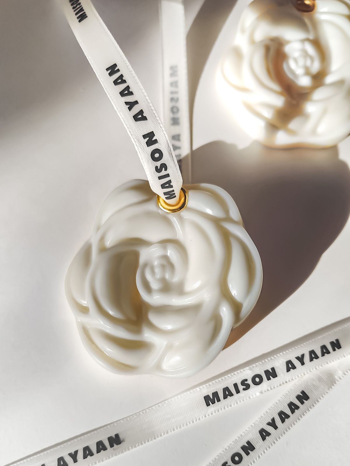 Palet parfumé en cire  pour parfumer garde rode, placard et tiroir. idee cadeau femme. suspension parfumé au senteur de la fleur de Néroli. parfum floral frais et de linge propre